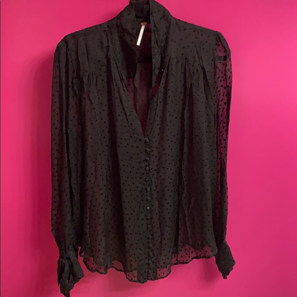 Black on black, Polkadot peasant top